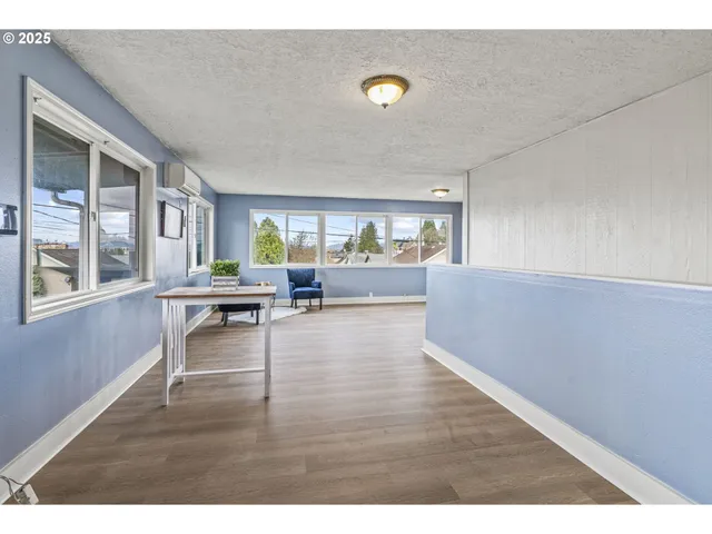 $299,999 | 160 Maple Street, Cathlamet, WA 98612