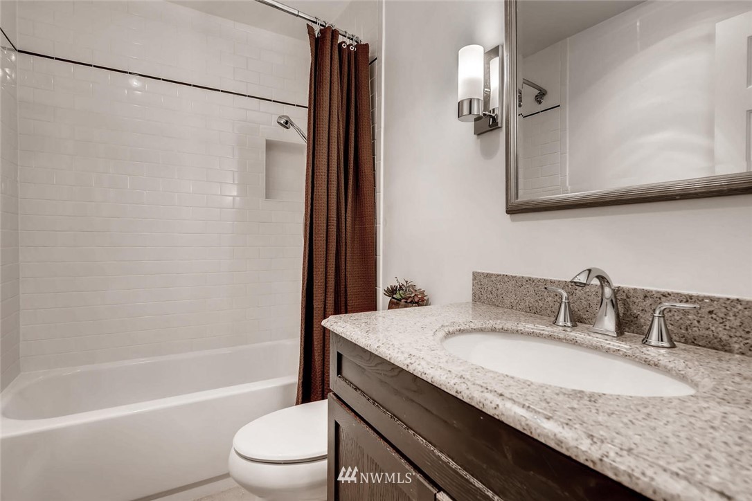 2920 76th Avenue Southeast, Unit 208 Mercer Island, WA 98040 - Photo 16 of 22