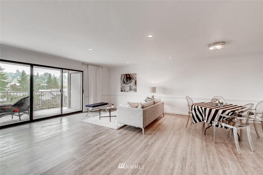 2920 76th Avenue Southeast, Unit 208 Mercer Island, WA 98040 - Photo 9 of 22