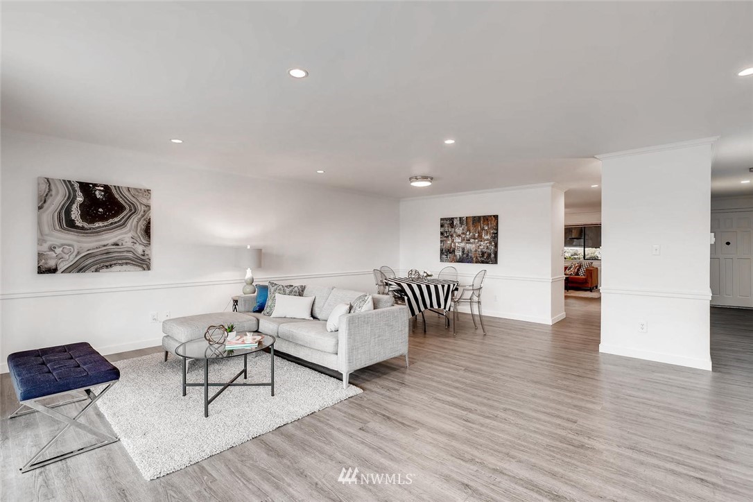 2920 76th Avenue Southeast, Unit 208 Mercer Island, WA 98040 - Photo 10 of 22