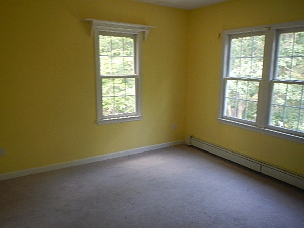 7 Kenneth Road Georgetown, MA 01833 - Photo 6 of 22 Gallery Image 6
