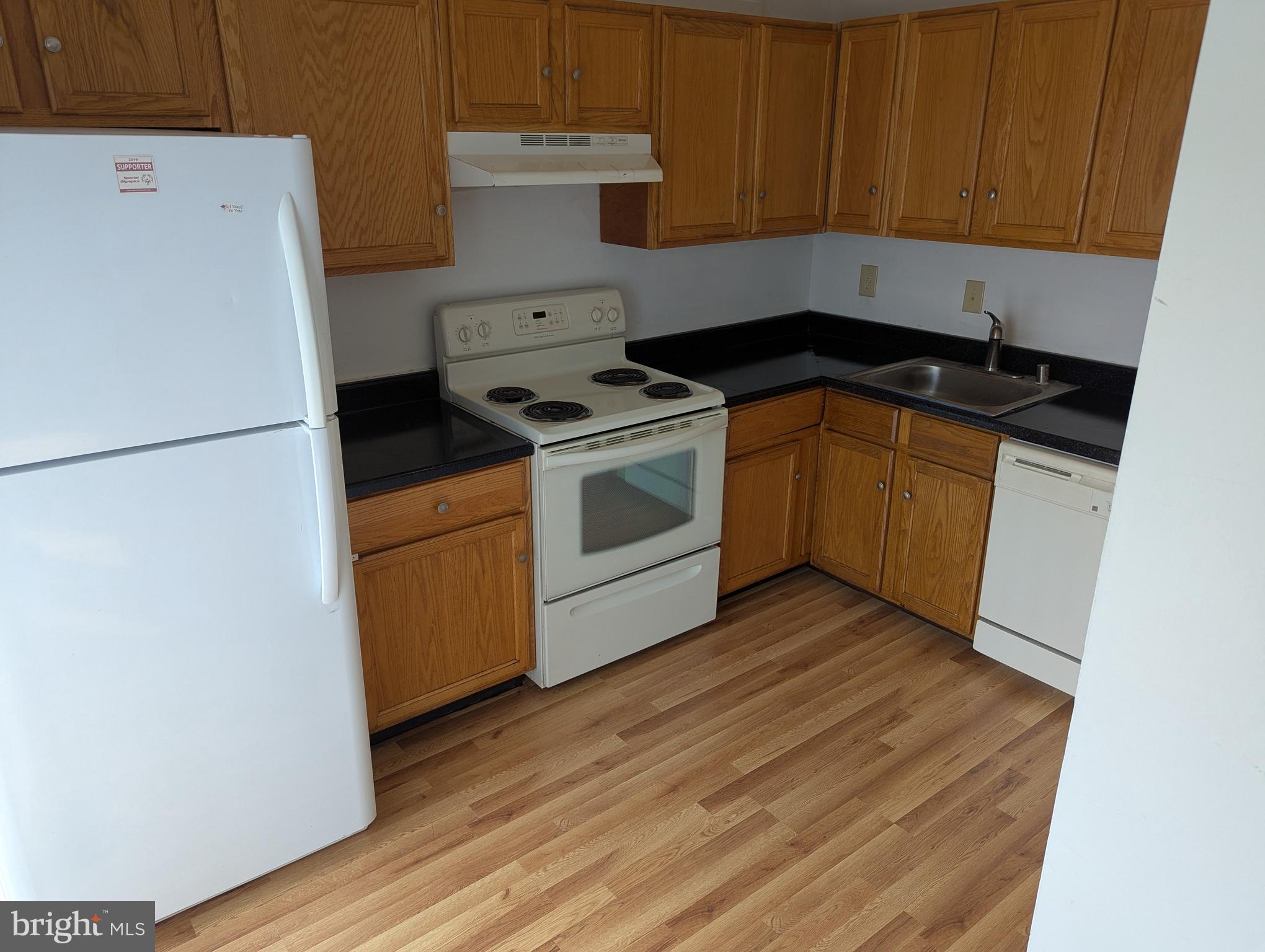 710 Bonini Road Southeast Washington, DC 20032 - Photo 7 of 18 Kitchen