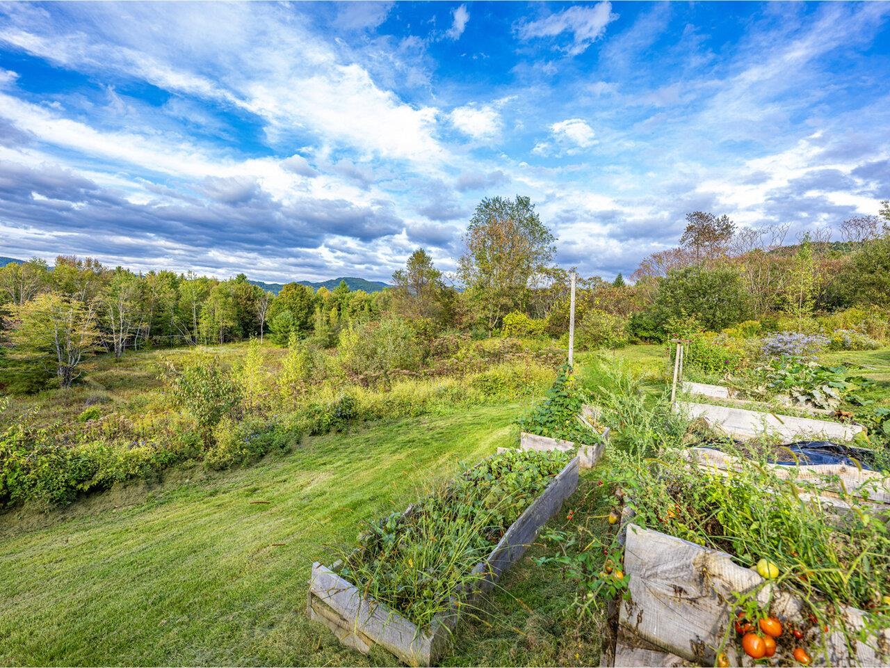 128 Stonefence Road Richmond, VT 05477 - Photo 5 of 48 Gallery Image 5