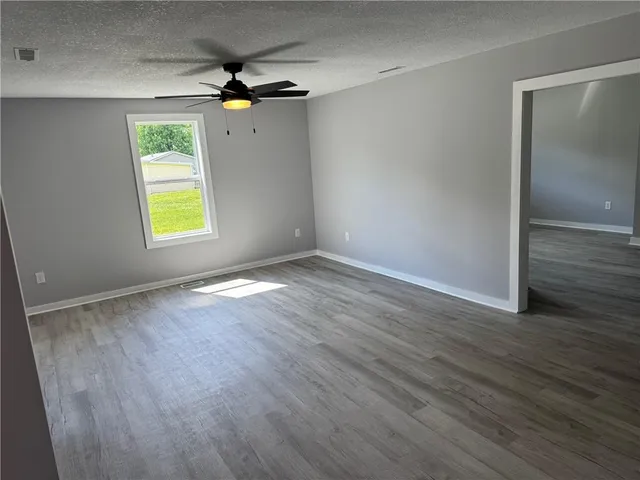 $189,999 | 403 West Cedar Street, Waverly, MO 64096