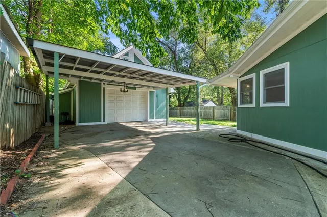 $260,000 | 4724 Ottawa Street, Kansas City, KS 66106