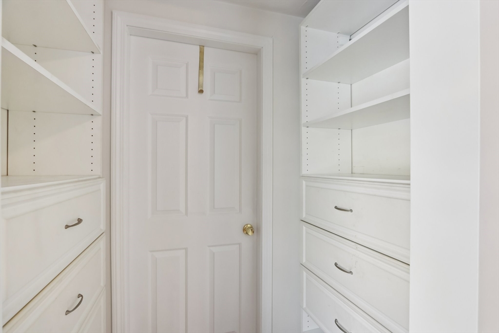 6 George Street Auburn, MA 01501 - Photo 14 of 33