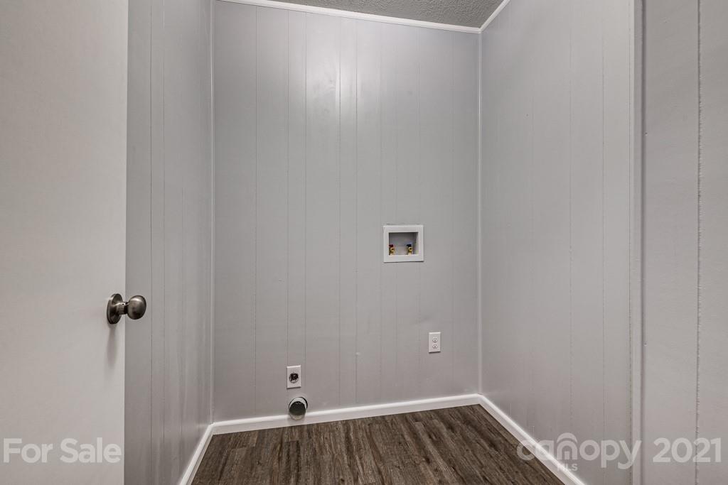 1322 Miller-Flat Road, Unit 1 Jefferson, SC 29718 - Photo 10 of 32 a view of bathroom