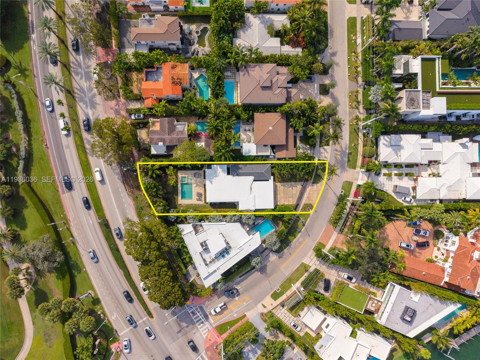 3141 North Bay Road Miami Beach, FL 33140 - Photo 46 of 50 an aerial view of multiple house