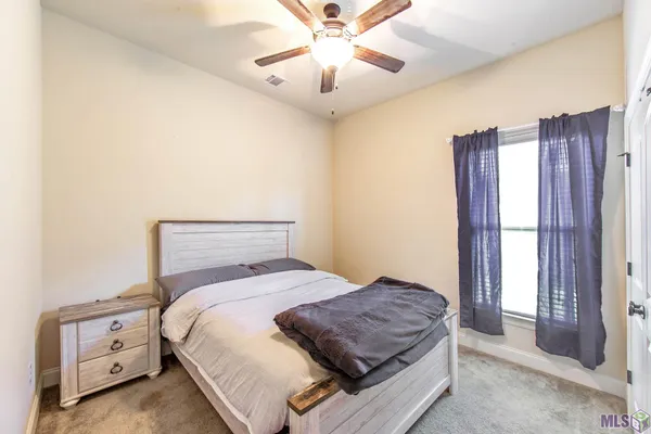 $320,000 | 396 Highland Oaks Avenue, Gray, LA 70359