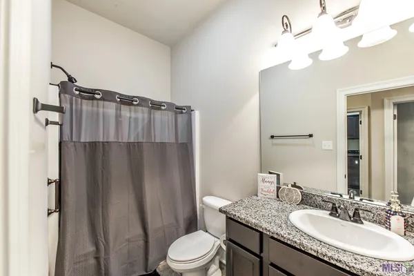 $320,000 | 396 Highland Oaks Avenue, Gray, LA 70359