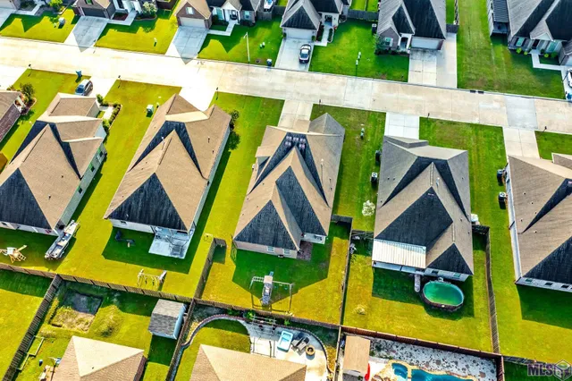 $330,000 | 396 Highland Oaks Avenue, Gray, LA 70359