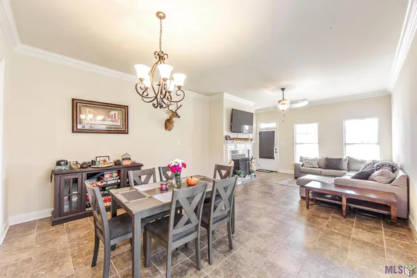 $320,000 | 396 Highland Oaks Avenue, Gray, LA 70359