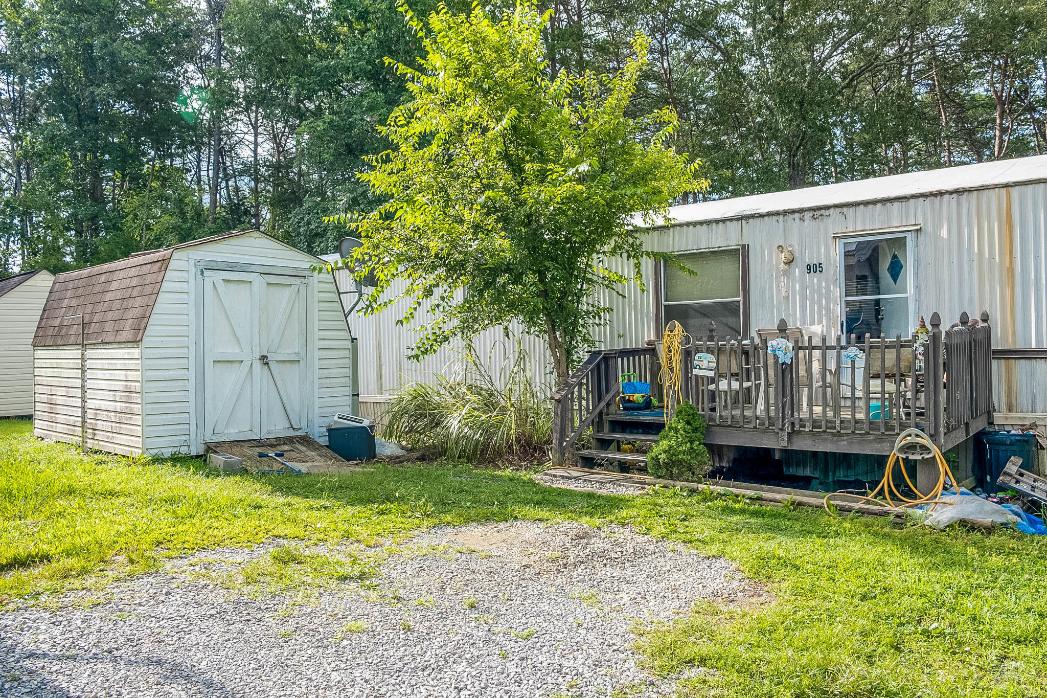 903 King Road Kodak, TN 37764 - Photo 2 of 27 905-1