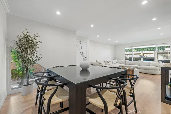$689,000 | 8601 Sunland Boulevard, Unit 37, Sun Valley, CA 91352