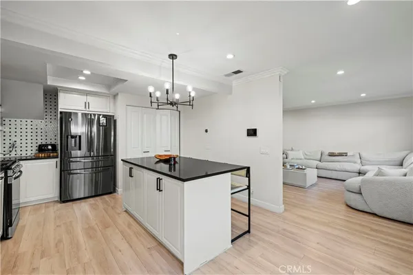 $689,000 | 8601 Sunland Boulevard, Unit 37, Sun Valley, CA 91352