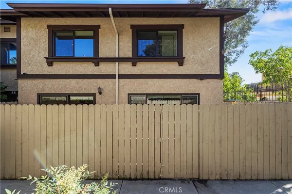 $689,000 | 8601 Sunland Boulevard, Unit 37, Sun Valley, CA 91352