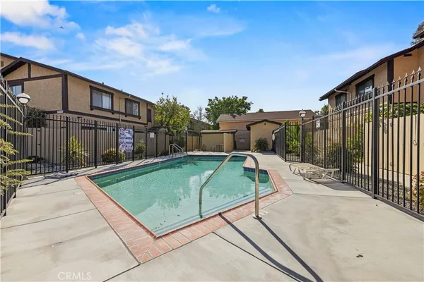 $689,000 | 8601 Sunland Boulevard, Unit 37, Sun Valley, CA 91352