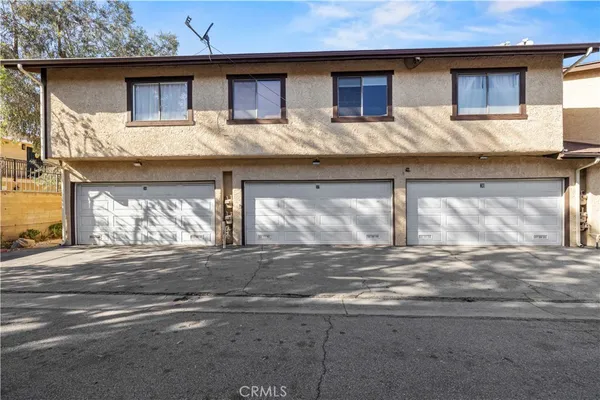 $689,000 | 8601 Sunland Boulevard, Unit 37, Sun Valley, CA 91352