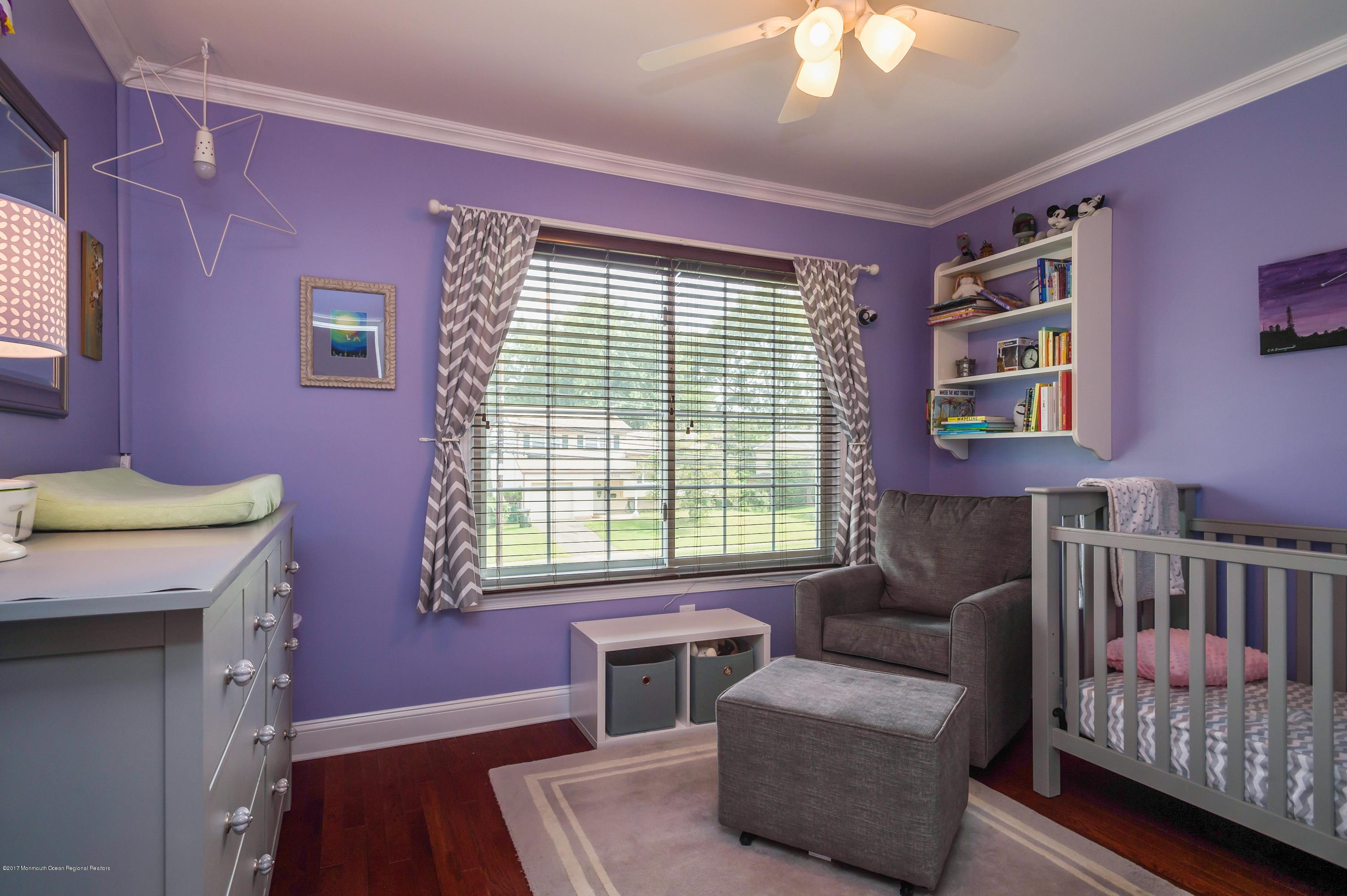 685 Line Road Aberdeen, NJ 07747 - Photo 16 of 23 Third bedroom
