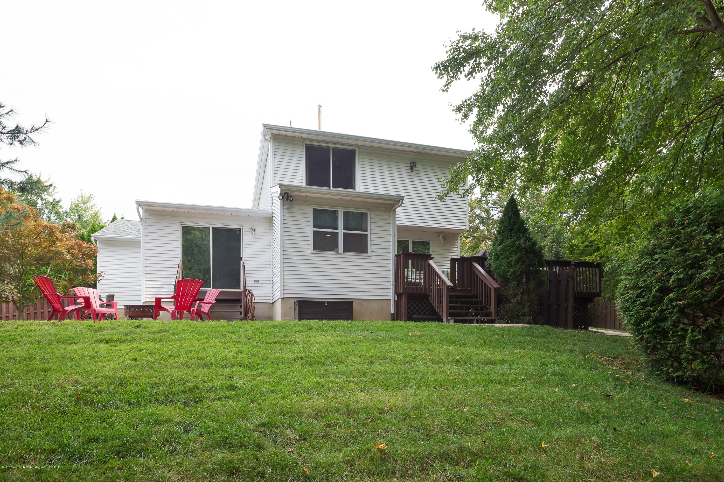 685 Line Road Aberdeen, NJ 07747 - Photo 20 of 23 Rear view