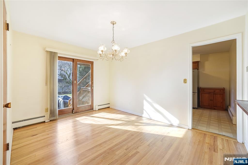 68 Colgate Avenue Paramus, NJ 07652 - Photo 8 of 11