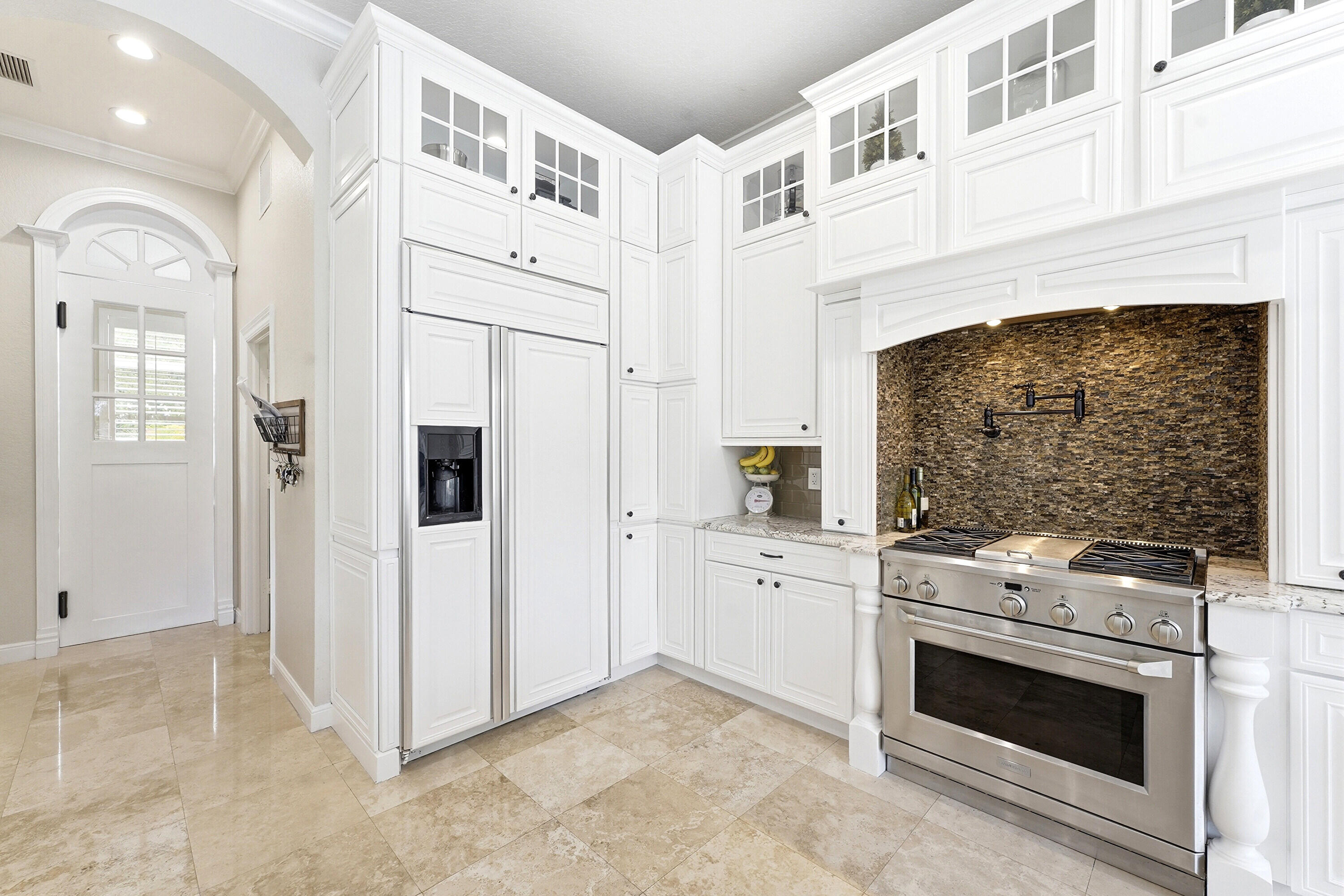 5038 Northwest 24th Circle Boca Raton, FL 33431 - Photo 11 of 54 Natural Gas Cooking