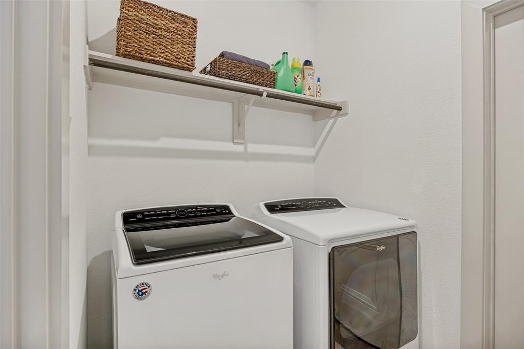1650 Jessica Lane Allen, TX 75002 - Photo 13 of 25 a utility room with dryer and washer