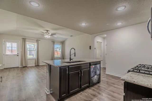 $2,400 | 9717 Baytown Coast, San Antonio, TX 78254