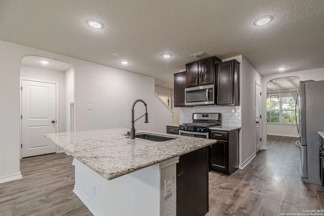 $2,400 | 9717 Baytown Coast, San Antonio, TX 78254