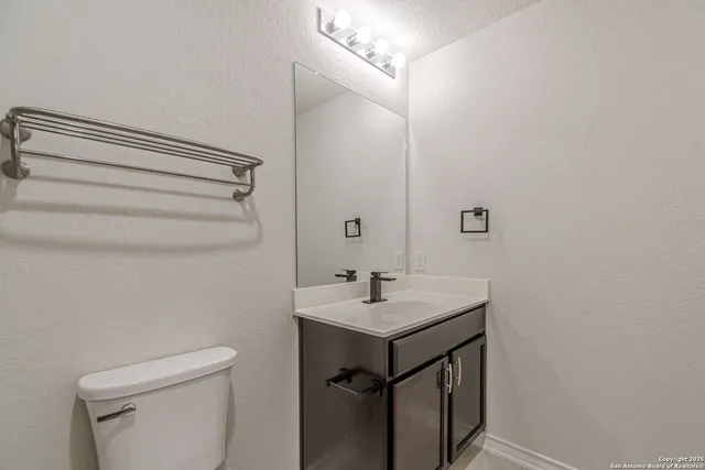 $2,400 | 9717 Baytown Coast, San Antonio, TX 78254