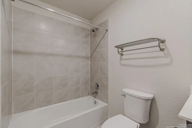 $2,400 | 9717 Baytown Coast, San Antonio, TX 78254