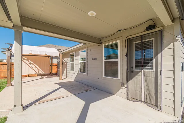 $2,400 | 9717 Baytown Coast, San Antonio, TX 78254