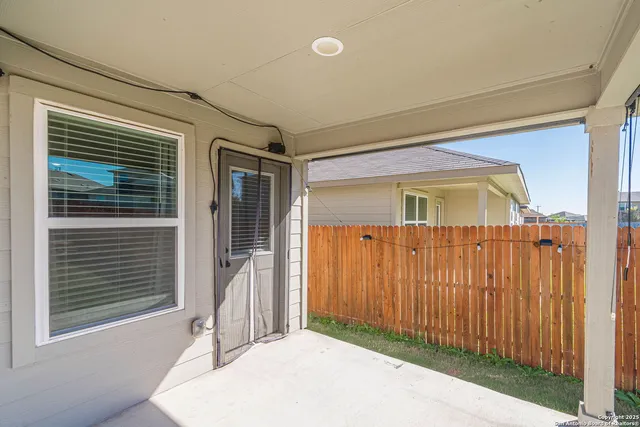 $2,400 | 9717 Baytown Coast, San Antonio, TX 78254