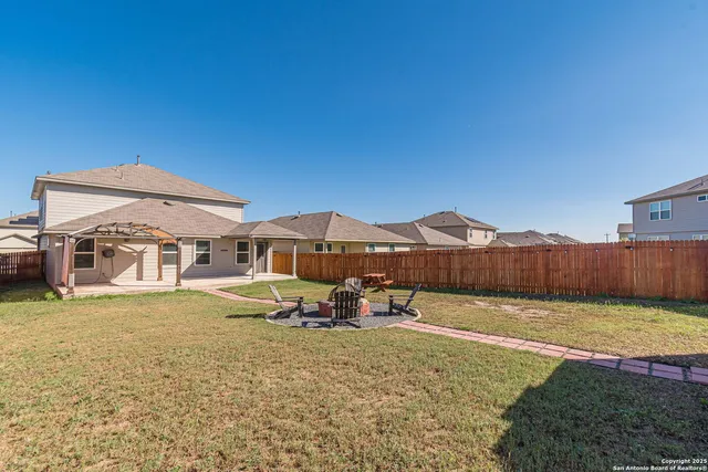 $2,400 | 9717 Baytown Coast, San Antonio, TX 78254