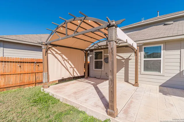 $2,400 | 9717 Baytown Coast, San Antonio, TX 78254