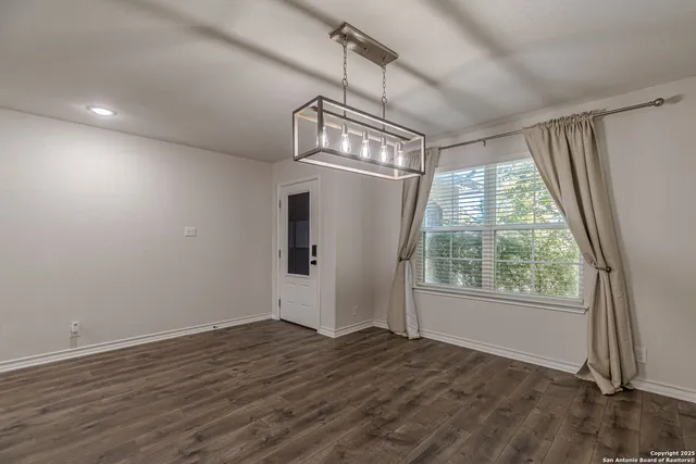 $2,400 | 9717 Baytown Coast, San Antonio, TX 78254