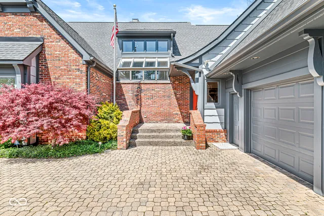 $1,150,000 | 3748 Bay Rd S Drive, Indianapolis, IN 46240