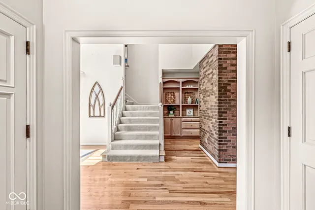 $1,150,000 | 3748 Bay Rd S Drive, Indianapolis, IN 46240