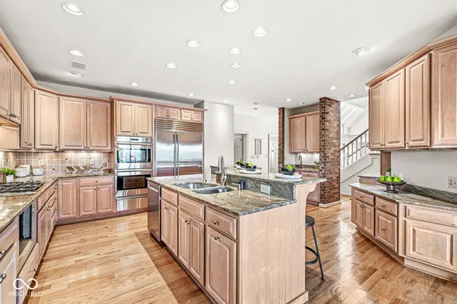 $1,150,000 | 3748 Bay Rd S Drive, Indianapolis, IN 46240