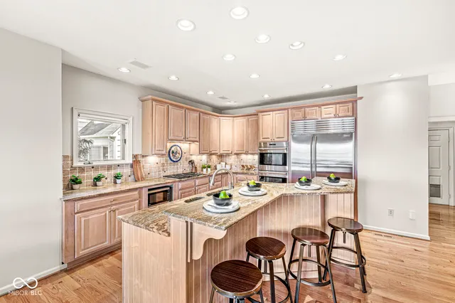 $1,150,000 | 3748 Bay Rd S Drive, Indianapolis, IN 46240