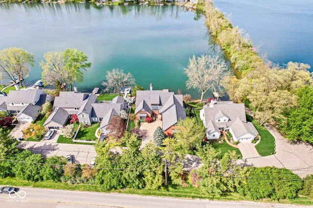 $1,150,000 | 3748 Bay Rd S Drive, Indianapolis, IN 46240