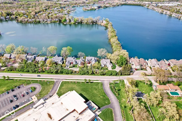 $1,150,000 | 3748 Bay Rd S Drive, Indianapolis, IN 46240