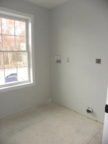 $789,900 | 304 Karatzas Avenue, Unit LOT 1, Manchester, NH 03104