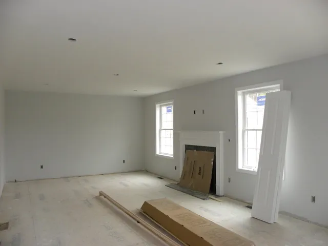 $789,900 | 304 Karatzas Avenue, Unit LOT 1, Manchester, NH 03104