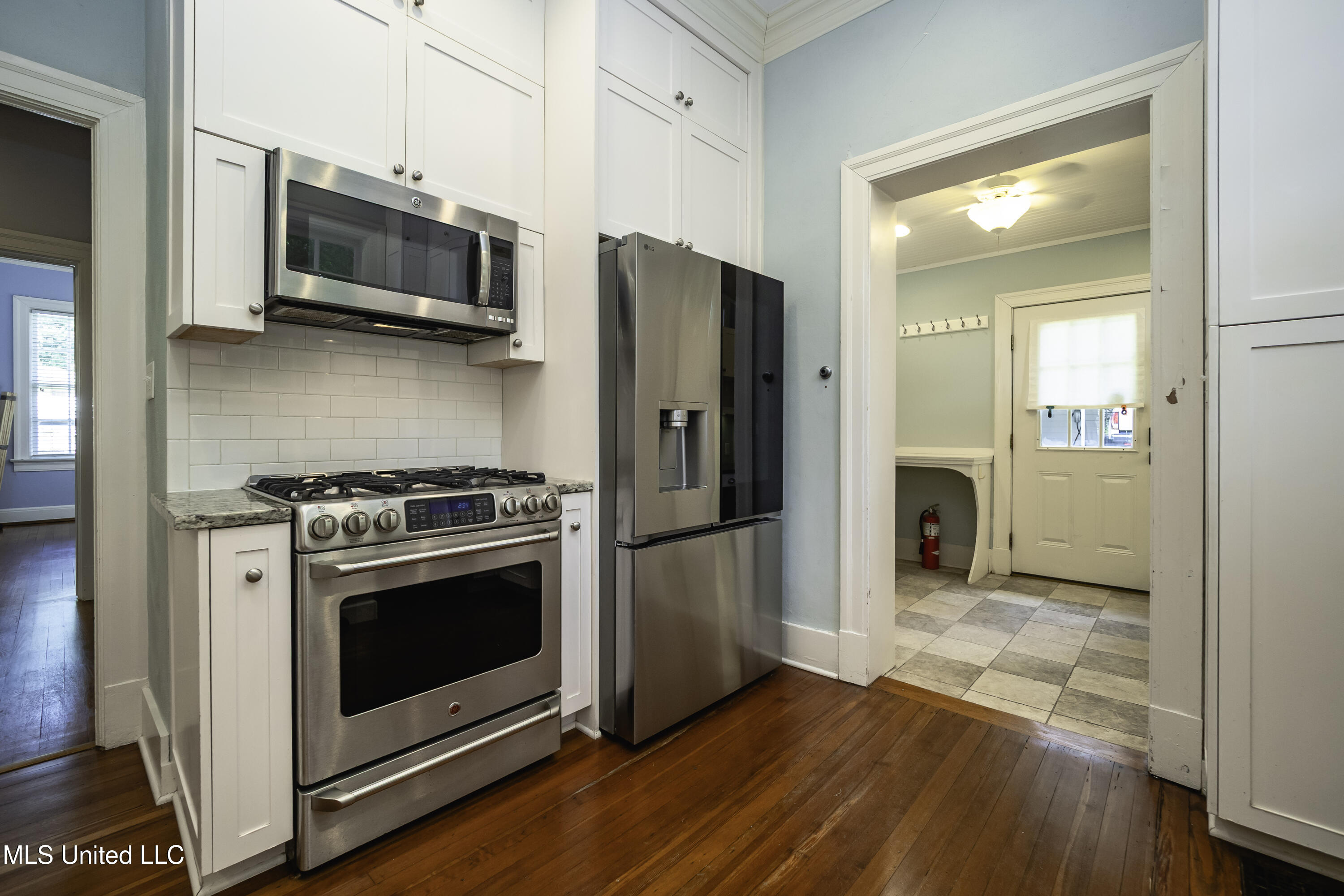 829 Belhaven Street Jackson, MS 39202 - Photo 12 of 55 P7160021