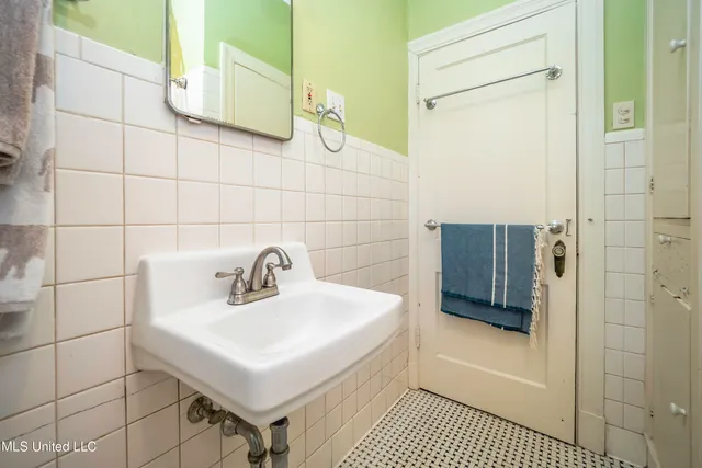 $459,000 | 829 Belhaven Street, Jackson, MS 39202