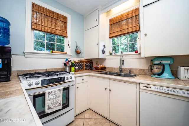 $459,000 | 829 Belhaven Street, Jackson, MS 39202