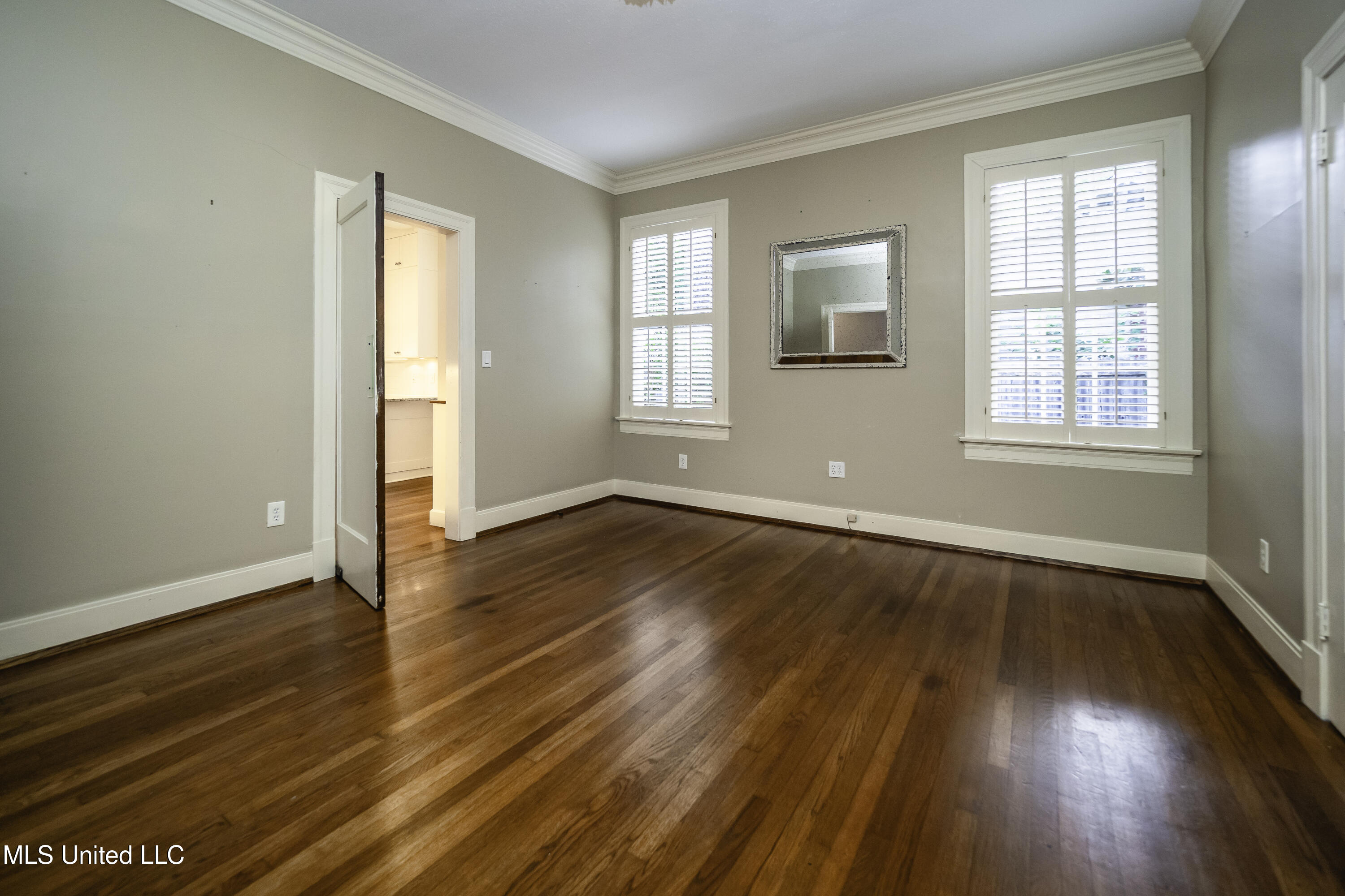 829 Belhaven Street Jackson, MS 39202 - Photo 9 of 55 P7160006