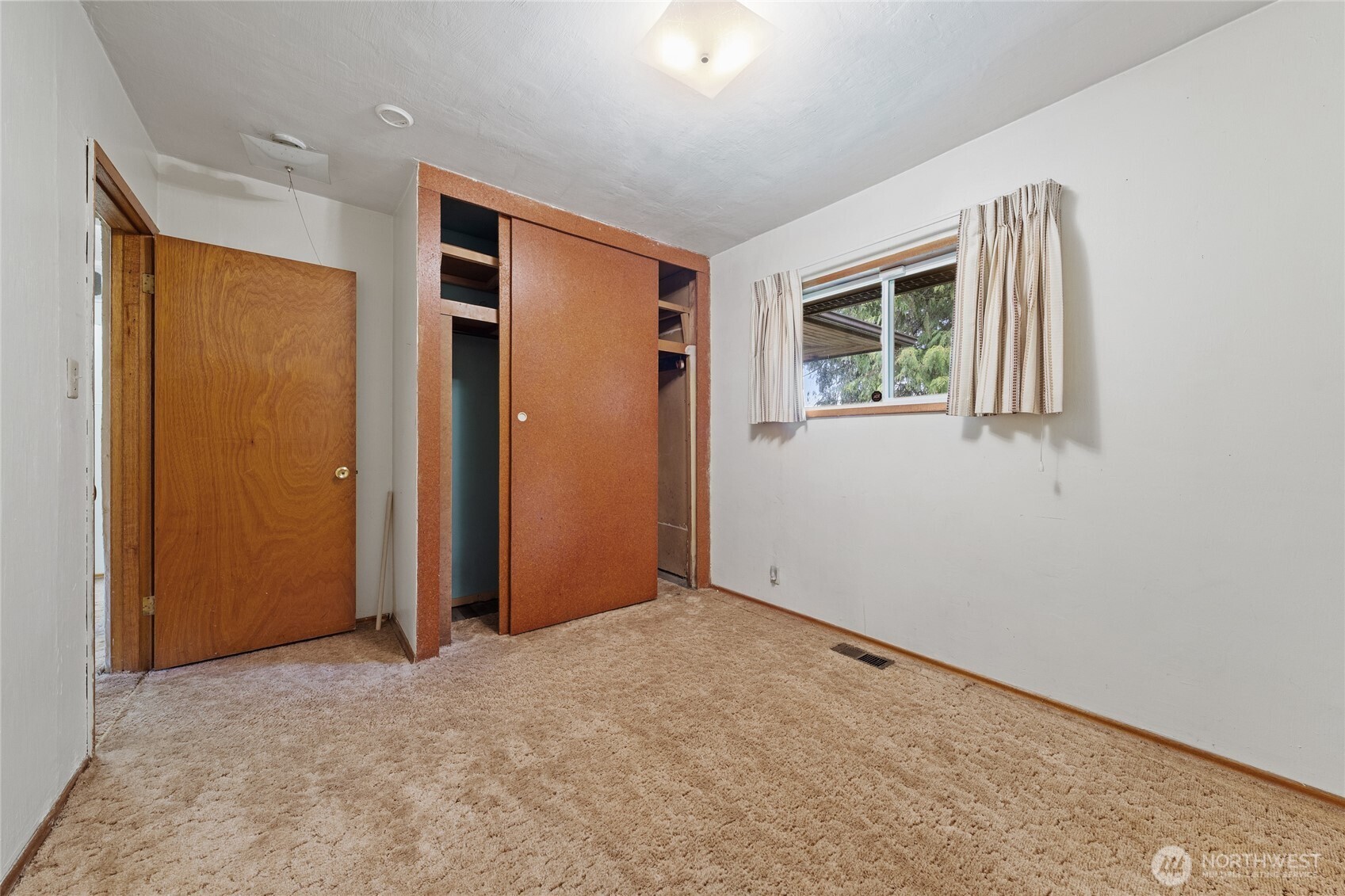 17019 106th Avenue Southeast Renton, WA 98055 - Photo 13 of 21 Gallery Image 13