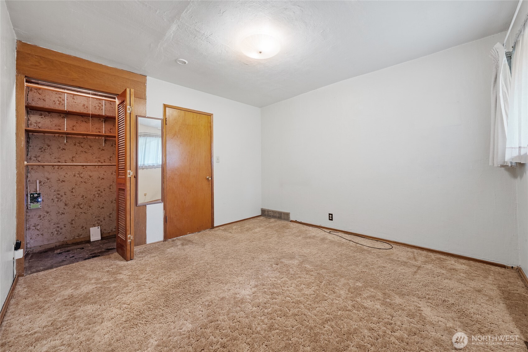 17019 106th Avenue Southeast Renton, WA 98055 - Photo 15 of 21 Gallery Image 15